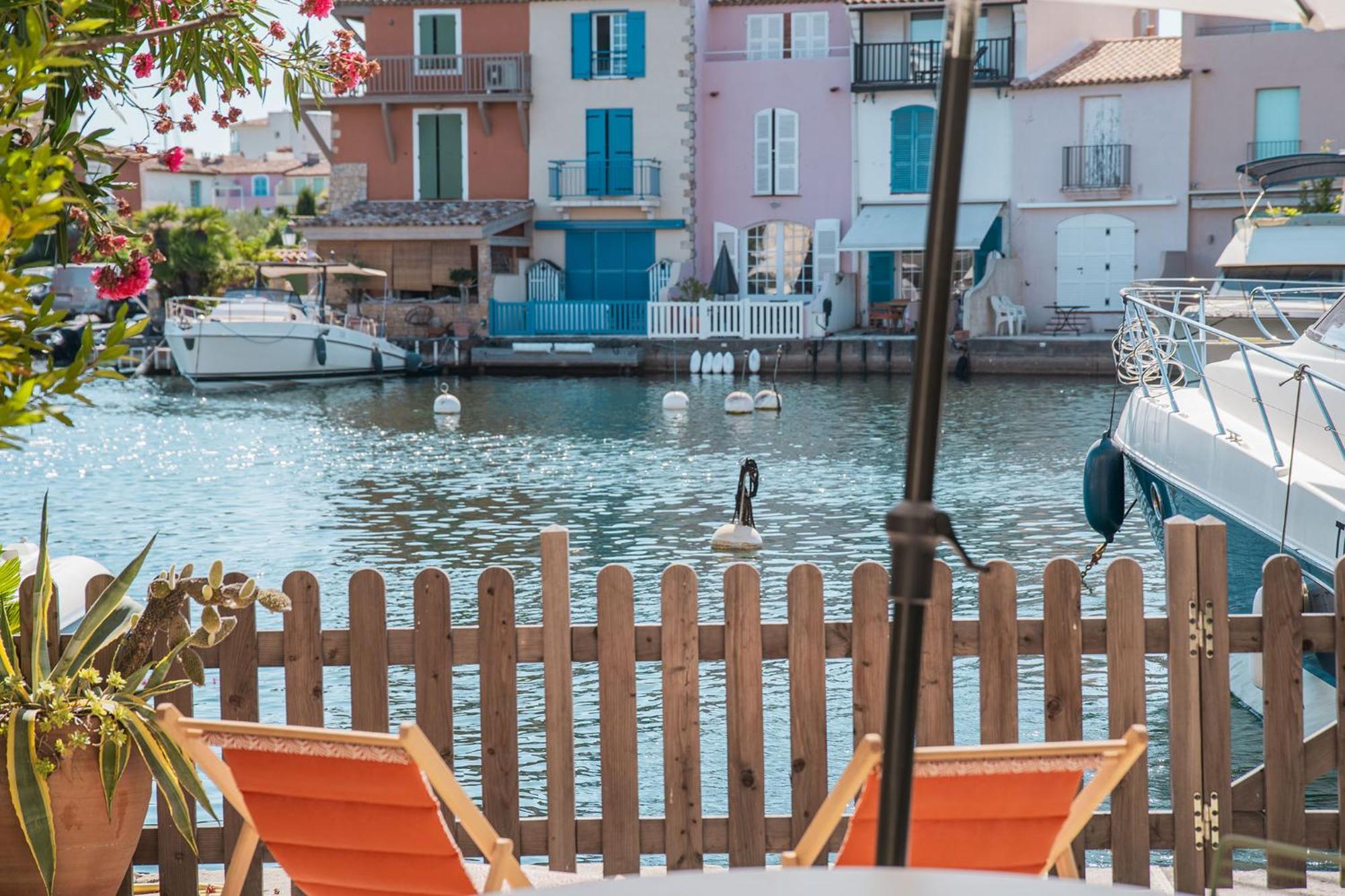 Appartement Amour Terrasse Sur L'Eau Grimaud Exterior photo